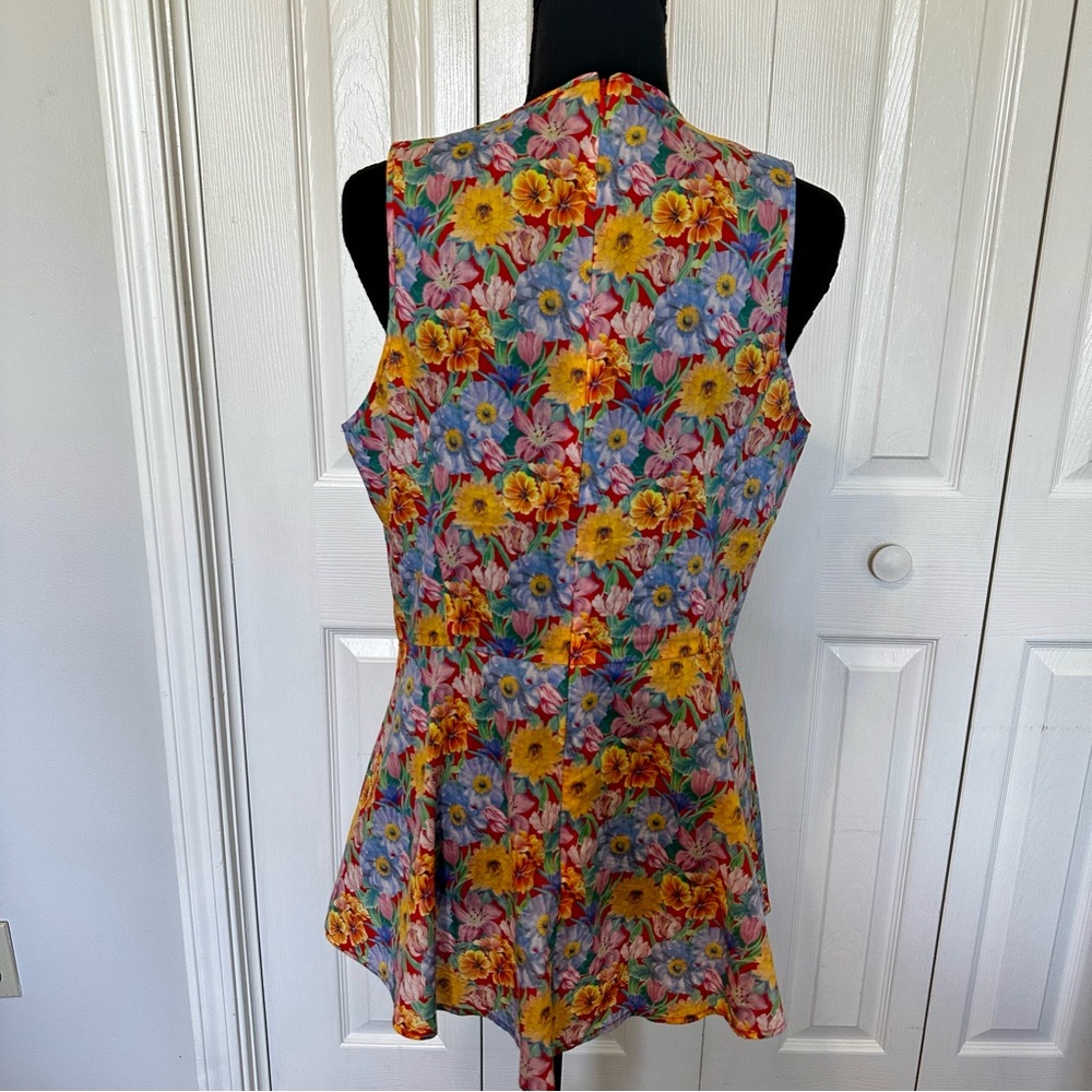 ANTONIO MELANI Floral Sleeveless Peplum Top - Size Medium Multicolor - Picture 2 of 10